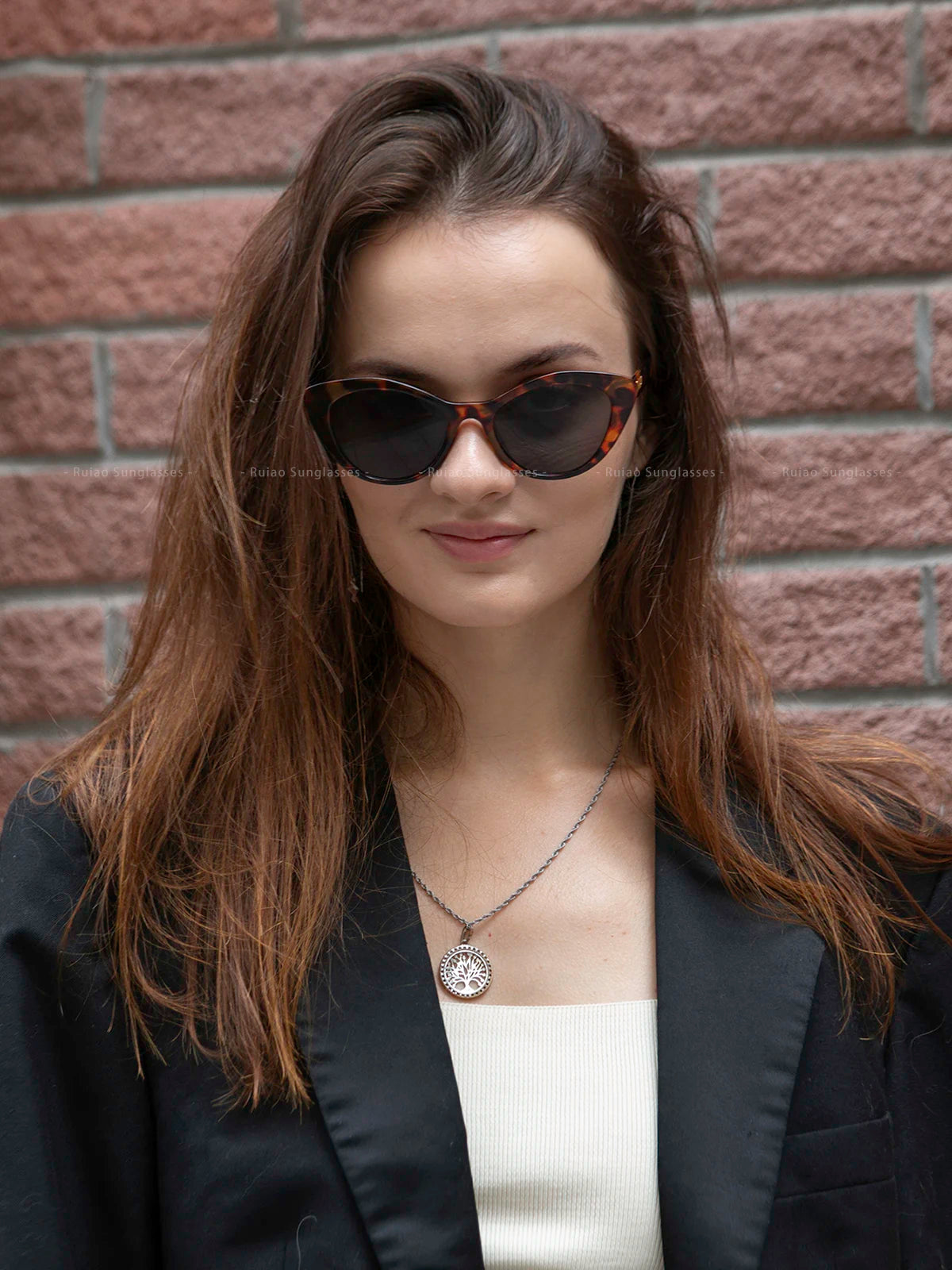Ruiao fashion sunglasses cat eye shapes women uv 400 men luxury brand designer high quality letter sun glasses girl eyewear