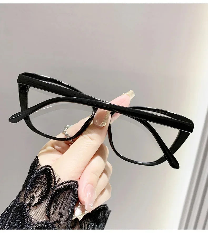 Retro Butterfly Frame Reading Glasses Cat Eye Clear Lens Presbyopia Eyeglasses Blue Light Blocking Eye Protection Eyewear +1.5