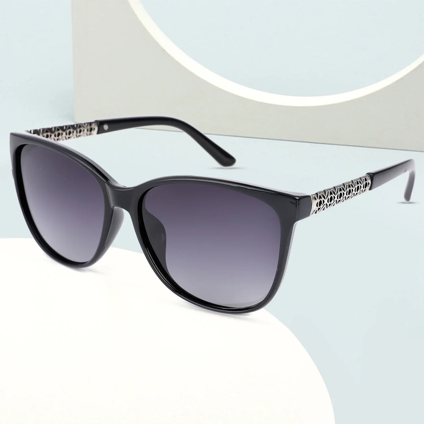Polarized Women Fashion